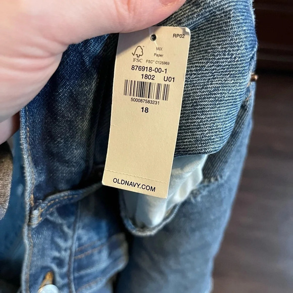 Old Navy women’s size 18 extra high rise Jeans distressed New light wash - Picture 2 of 3